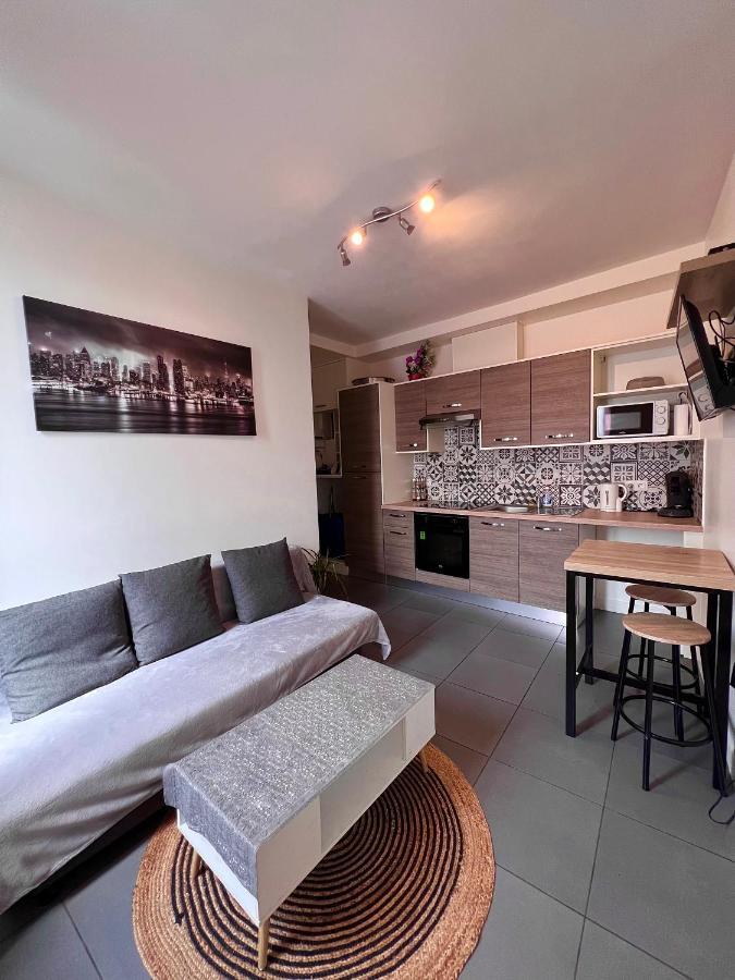 Logesty Home Proche Paris Et Metro Pantin Exterior foto